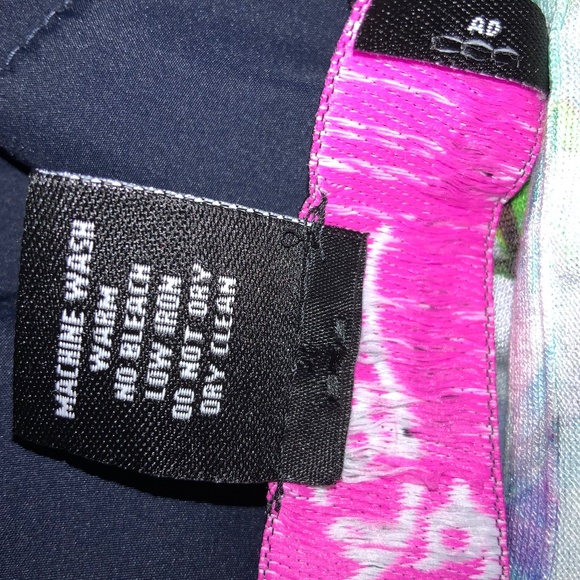 Peck & Peck watercolor floral faux wrap top Sz XL 3/4 sleeves - Picture 5 of 5